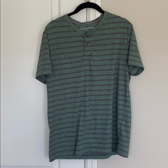 Banana Republic Tee